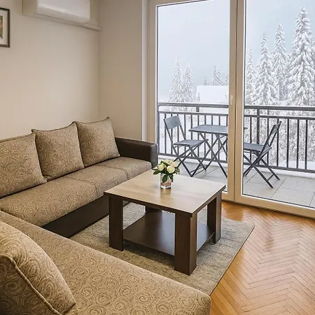 アパート Monti ヴラシチ