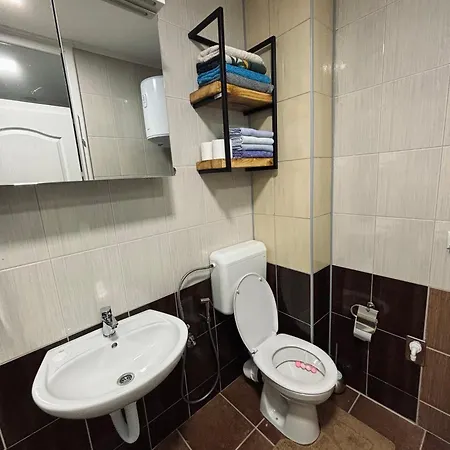 アパート Monti ヴラシチ