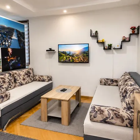 Διαμέρισμα Monti Wellness &